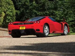 Ferrari Enzo - 2