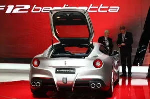 Ferrari F12 berlinetta Alluminio e Interni - Salone di Ginevra 2012