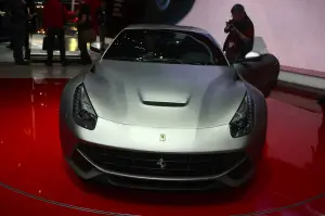 Ferrari F12 berlinetta Alluminio e Interni - Salone di Ginevra 2012