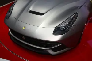 Ferrari F12 berlinetta Alluminio e Interni - Salone di Ginevra 2012