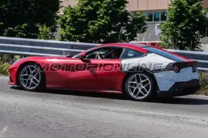 Ferrari F12 M - Foto spia 04-06-2015