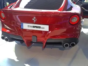 Ferrari F12berlinetta live