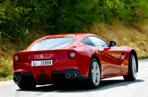 Ferrari F12berlinetta nuove immagini - 2