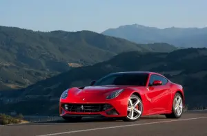 Ferrari F12berlinetta nuove immagini - 7