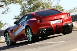 Ferrari F12berlinetta nuove immagini