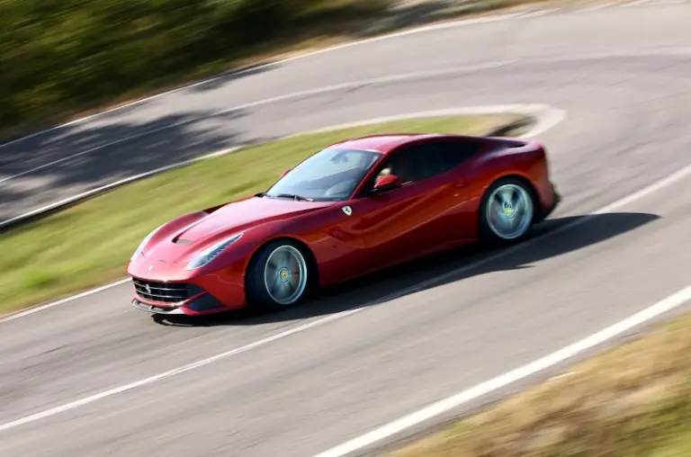 Ferrari F12berlinetta nuove immagini - 36