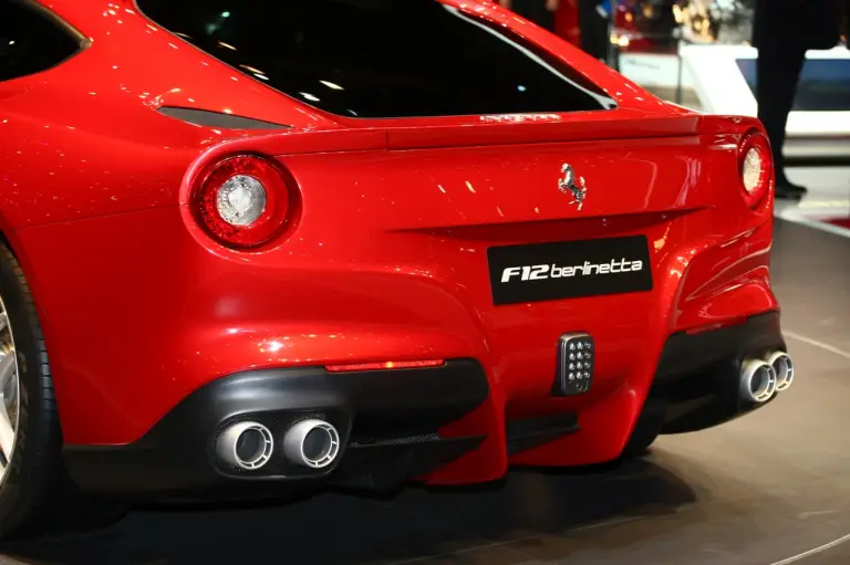 Ferrari F12berlinetta - Salone di Ginevra 2012 - 18