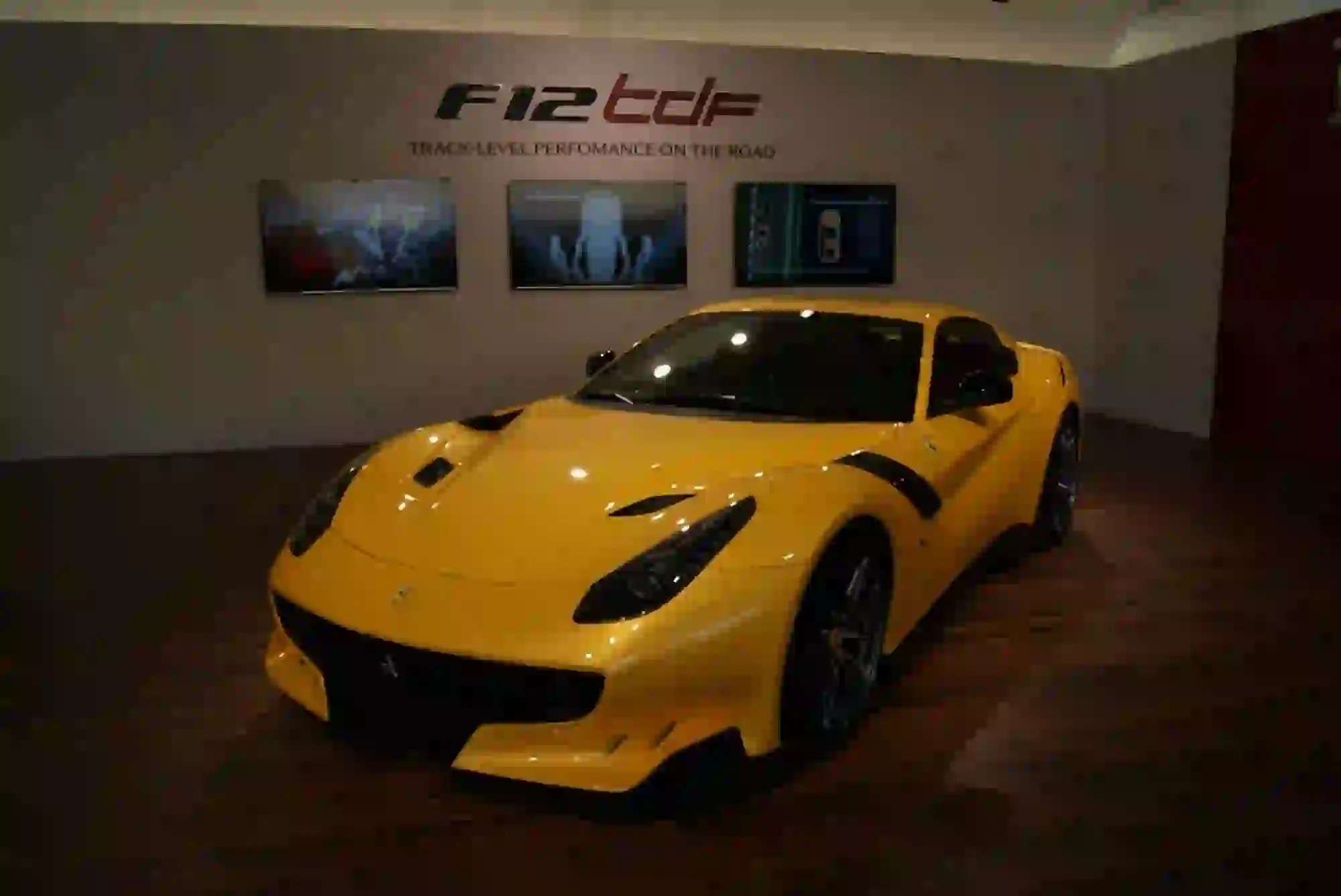 Ferrari F12tdf - 26