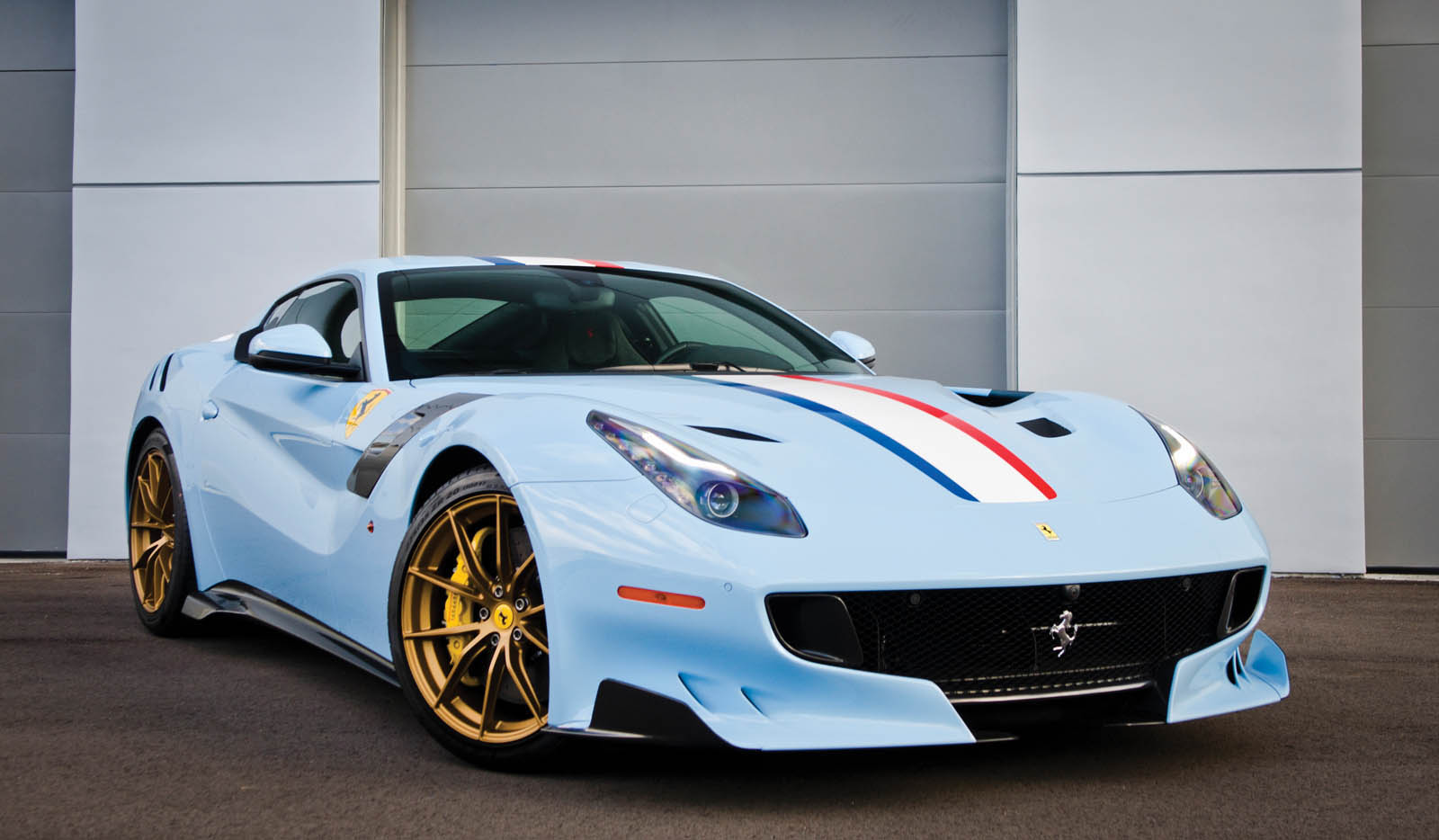 Ferrari F12tdf all'asta