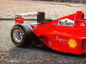 Ferrari F300 1998 asta - Foto - 2