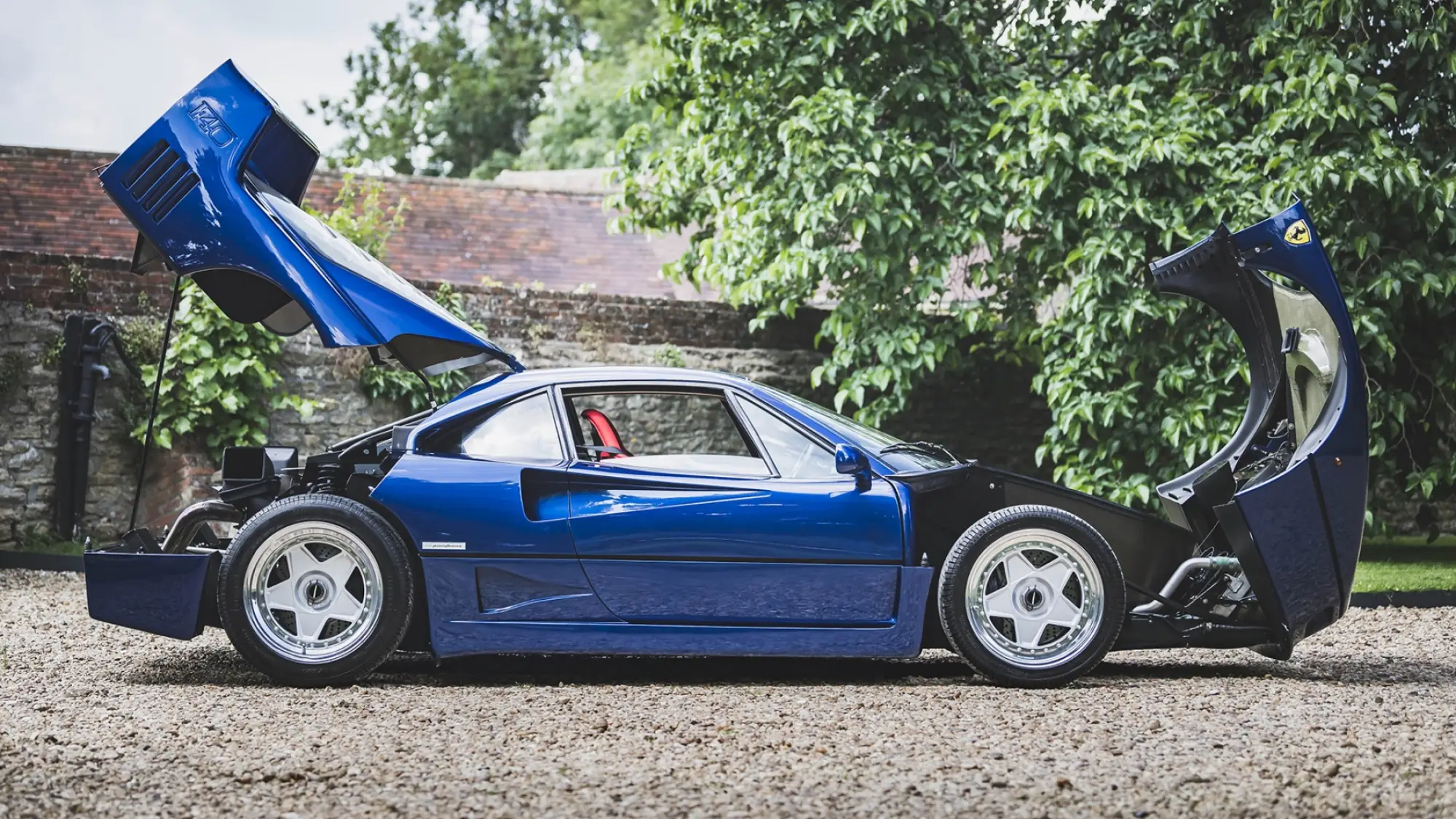 Ferrari F40 blu - 18