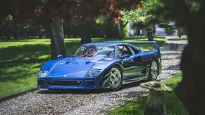 Ferrari F40 blu