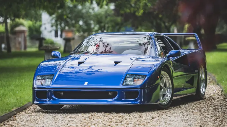 Ferrari F40 blu - 2