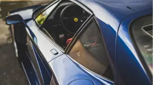 Ferrari F40 blu