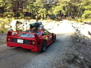Ferrari F40 - camping - 10
