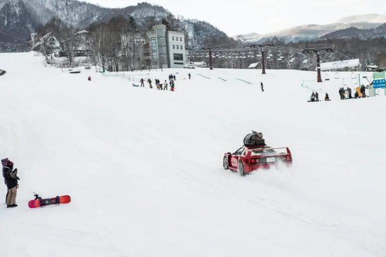 Ferrari F40 - Snow Camp - 3