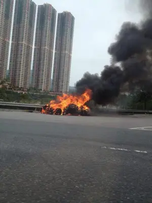 Ferrari F430 in fiamme - 5