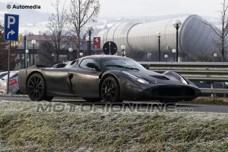 Ferrari F70 - Foto spia 28-01-2013 - 1