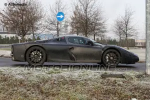 Ferrari F70 - Foto spia 28-01-2013 - 3