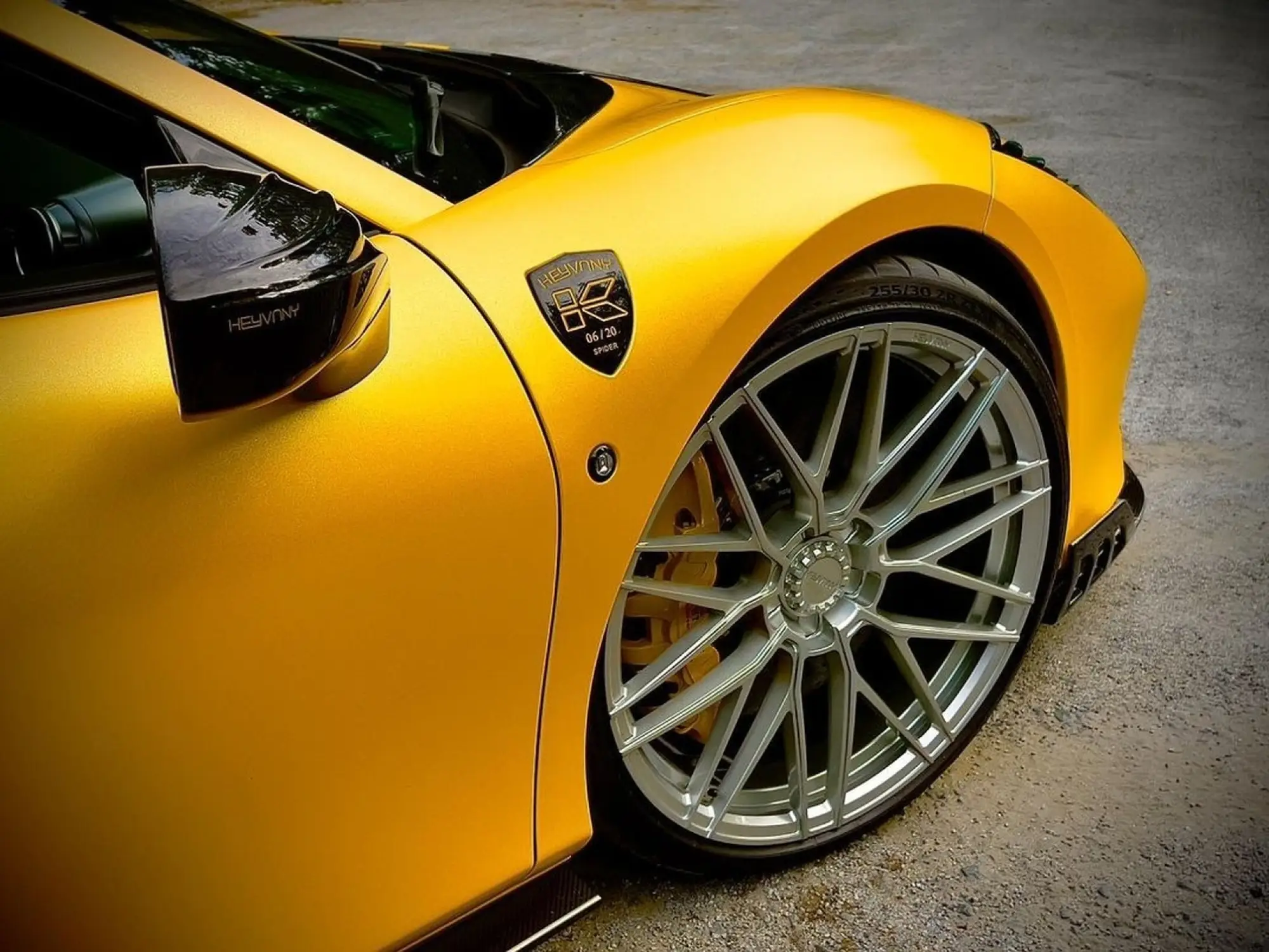 Ferrari F8 Spider by Keyvany - Foto - 4
