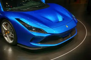 Ferrari F8 Tributo Foto Live - Salone di Ginevra 2019 - 25