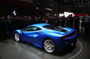 Ferrari F8 Tributo Foto Live - Salone di Ginevra 2019 - 24