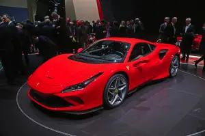 Ferrari F8 Tributo Foto Live - Salone di Ginevra 2019 - 16