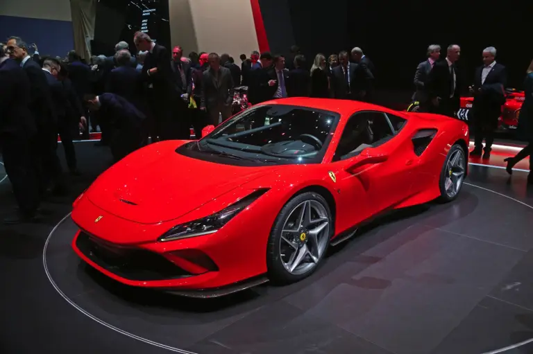 Ferrari F8 Tributo Foto Live - Salone di Ginevra 2019 - 16