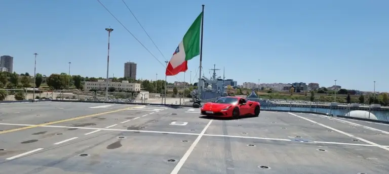 Ferrari F8 Tributo - Portaerei Garibaldi - 7