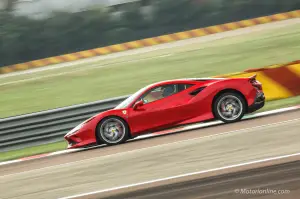 Ferrari F8 Tributo - Prova su strada