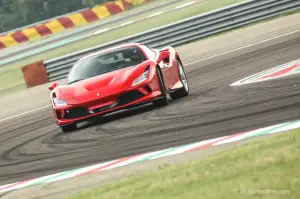 Ferrari F8 Tributo - Prova su strada