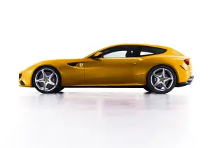 Ferrari FF 2011 - 13