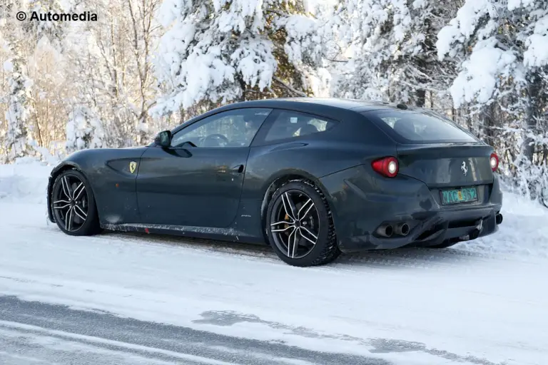 Ferrari FF facelift - foto spia (gennaio 2015) - 3