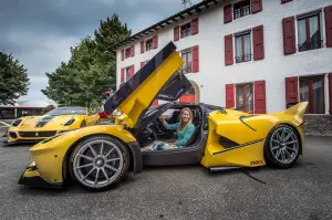 Ferrari FXX K gialla - regalo di compleanno di Benjamin Sloss, executive di Google, alla moglie Christine - 5