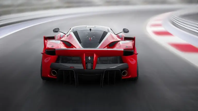 Ferrari FXX K - la bellezza delle prestazioni - 3