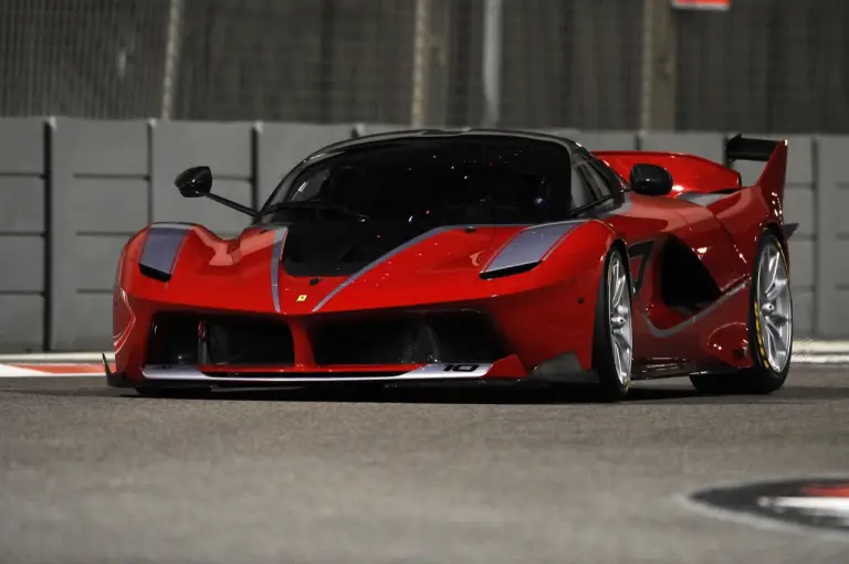 Ferrari FXX K - la bellezza delle prestazioni - 22