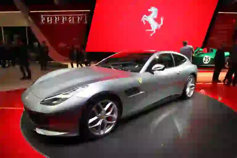 Ferrari GTC4 Lusso T - Salone di Parigi 2016 - 3