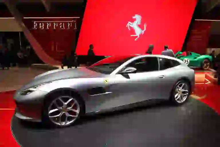 Ferrari GTC4 Lusso T - Salone di Parigi 2016 - 4