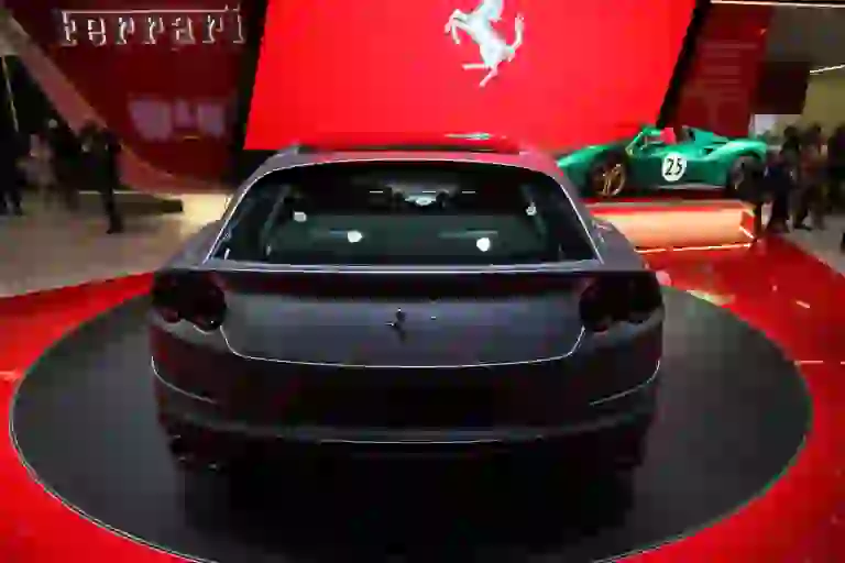 Ferrari GTC4 Lusso T - Salone di Parigi 2016 - 7