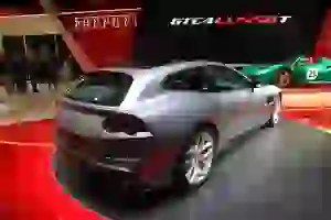 Ferrari GTC4 Lusso T - Salone di Parigi 2016