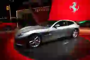 Ferrari GTC4 Lusso T - Salone di Parigi 2016 - 15