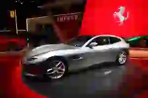 Ferrari GTC4 Lusso T - Salone di Parigi 2016 - 16