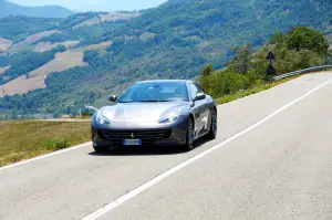 Ferrari GTC4Lusso - Prova su strada 2017