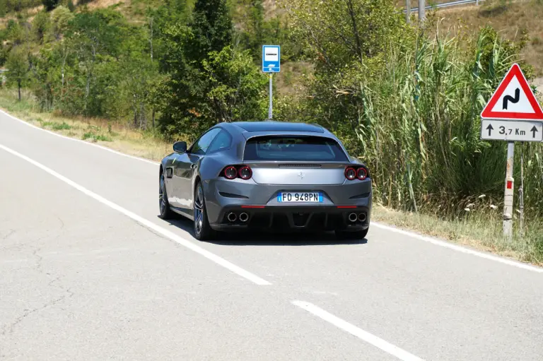 Ferrari GTC4Lusso - Prova su strada 2017 - 4