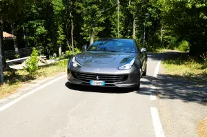 Ferrari GTC4Lusso - Prova su strada 2017