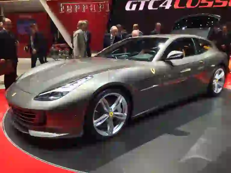 Ferrari GTC4Lusso - Salone di Ginevra 2016 - 1