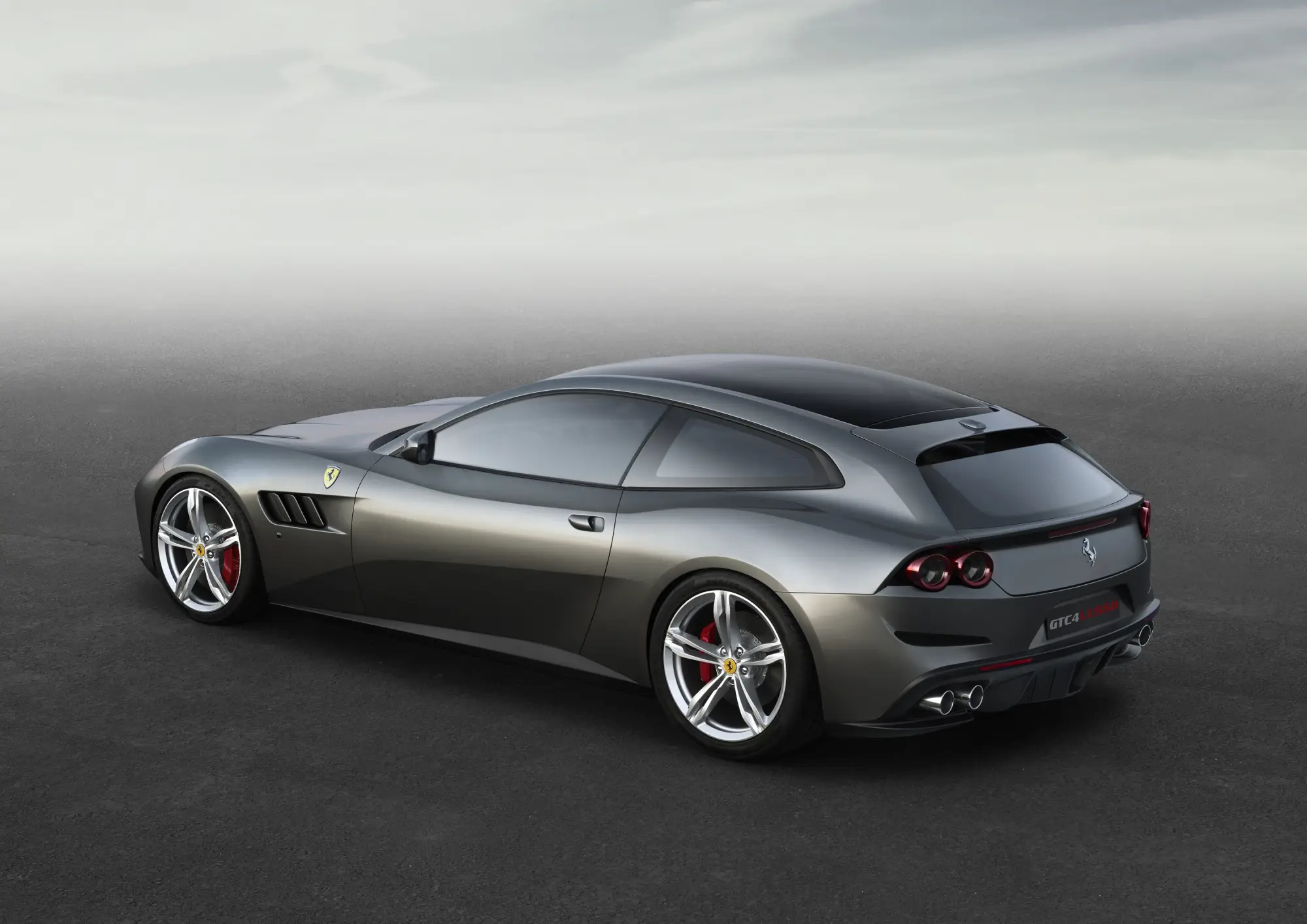 Ferrari GTC4Lusso - 8