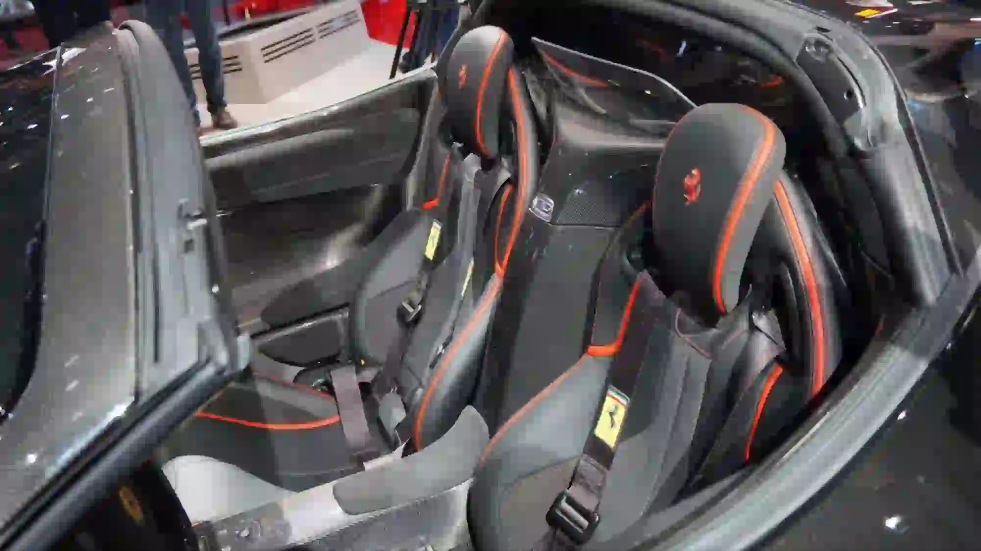 Ferrari LaFerrari Aperta - Salone di Parigi 2016 - 27