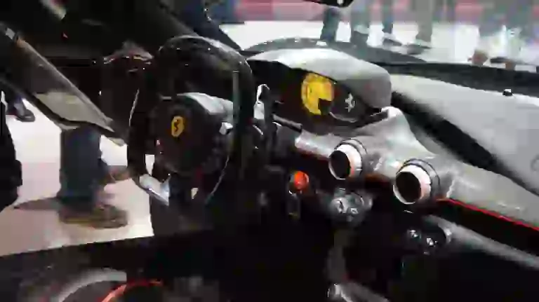 Ferrari LaFerrari Aperta - Salone di Parigi 2016 - 45