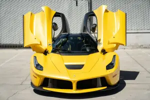 Ferrari LaFerrari Giallo Triplo Strato
